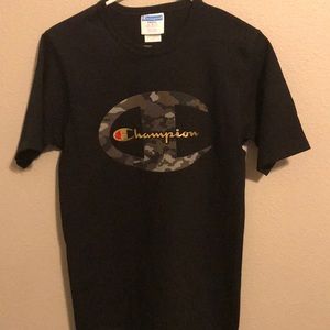 Champion camouflage t-shirt